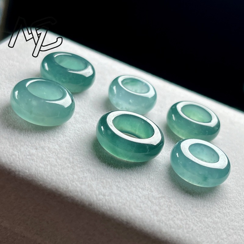 Natural Emerald Blue Water Luc - Jewelry & Watches Spółka Z Ograniczoną Odpowiedzialnością review and price